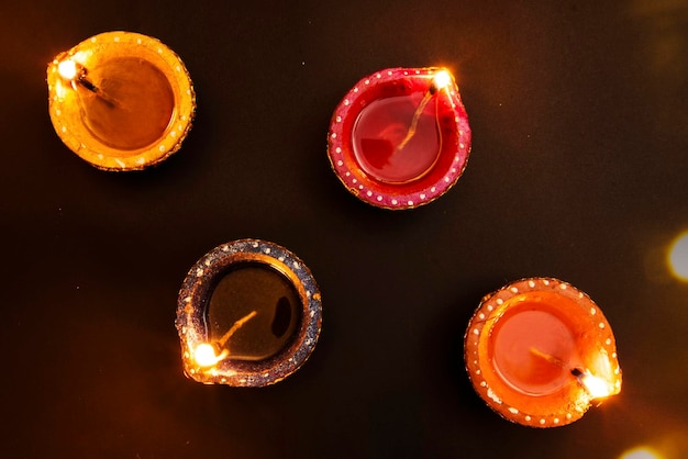 Lâmpadas de óleo de diya para o festival de diwali