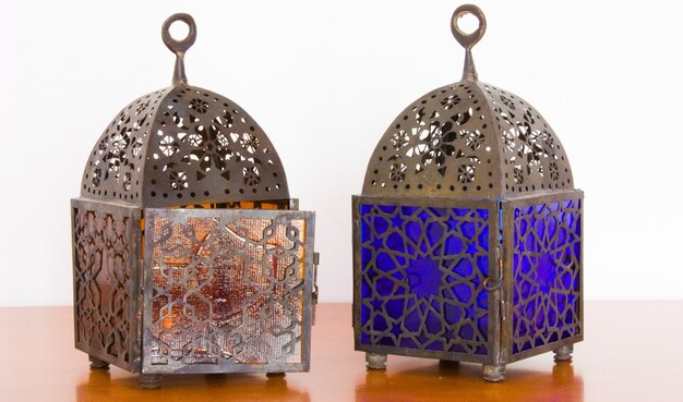 Lámparas egipcias - metal y vidrio coloreado, de El Cairo