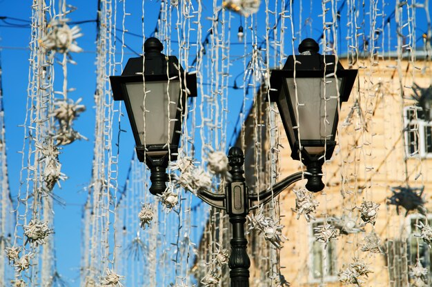 Lámparas verticales cuadradas rojas con decoración de iluminación como telón de fondo hd