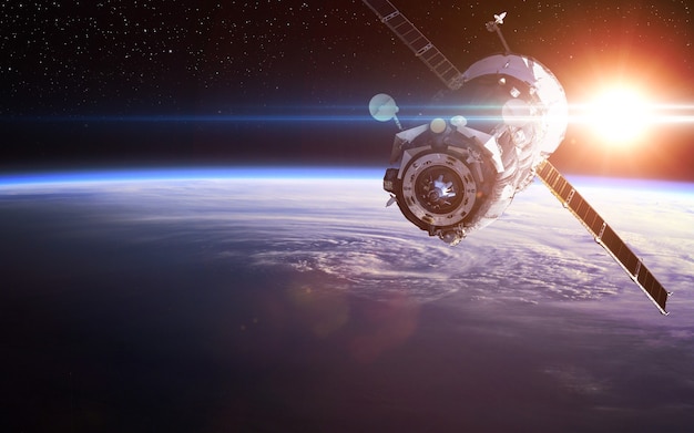Foto lançamento da nave espacial para o espaço. .