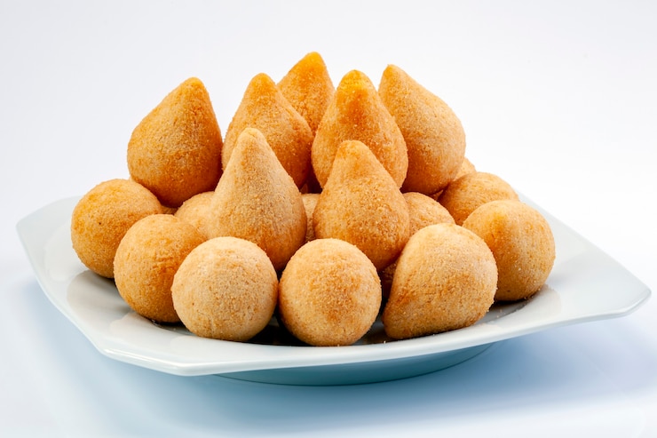 Lanche brasileiro coxinha