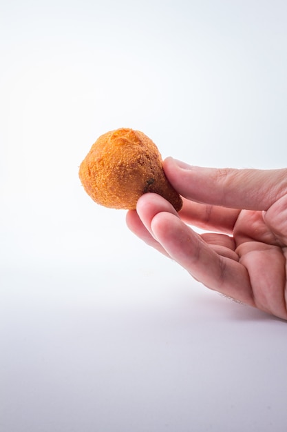 Foto lanche brasileiro coxinha.