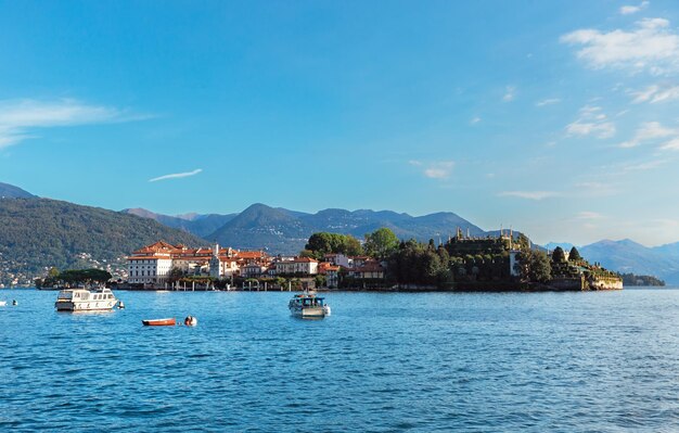 Landschaft der schönen Insel Bella am Lago Maggiore Italien