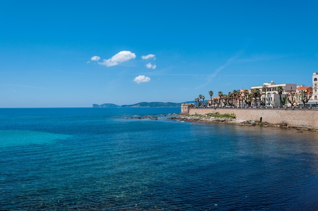 Landschaft der Stadt Alghero Sardinien