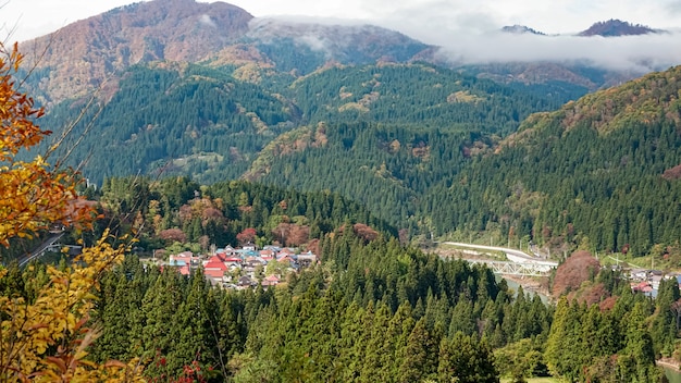 Landschaft der Tadami-Linie in Fukushima, Japan