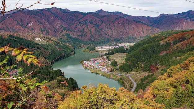 Landschaft der Tadami-Linie in Fukushima, Japan