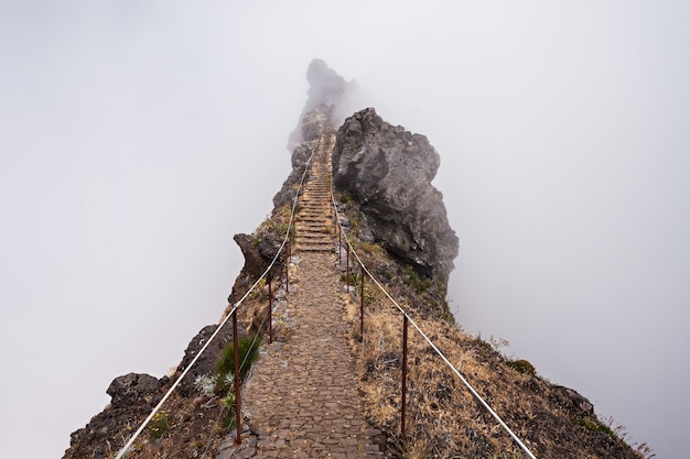 Landschaft der Wanderung Pico do Arieiro zum Pico Ruivo, Insel Madeira, Portugal