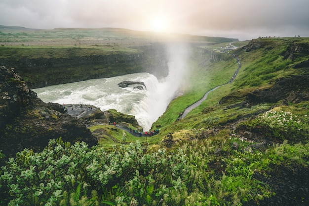 Landschaft des Gullfoss-Wasserfalls in Island.