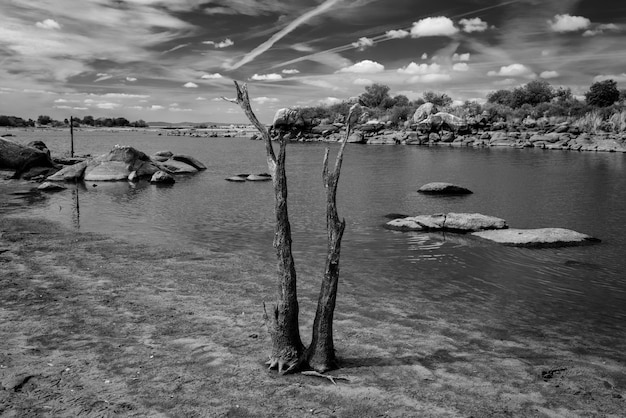 Landschaft im Molano-Stausee. Spanien.