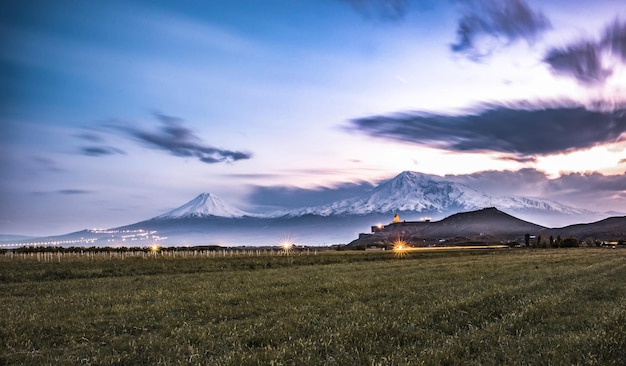 Landschaft mit Berg Ararat