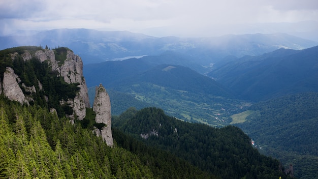 Landschaft mit einem Gipfel der Karpaten