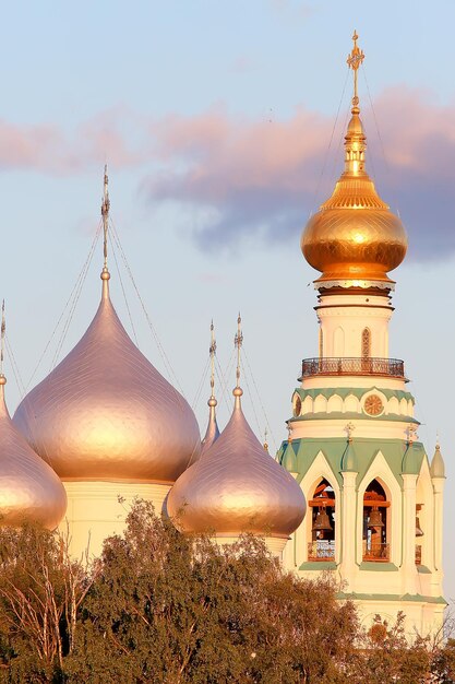 Landschaft orthodoxe Kirche von Vologda, historisches Zentrum des Tourismus in Russland, christliche Kirchenlandschaft