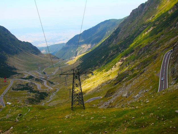 Landschaftliche Aussicht auf Berge gegen den Himmel