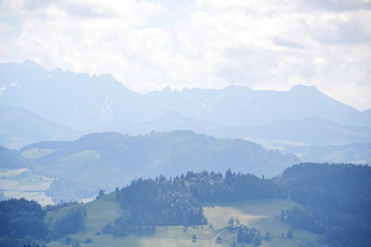 Foto landschaftliche aussicht auf berge gegen den himmel