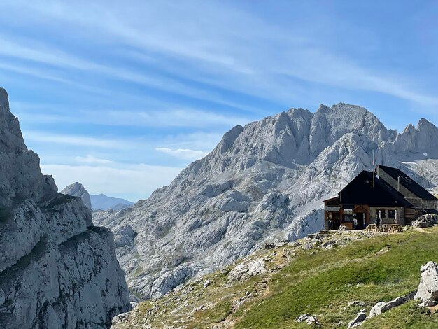 Foto landschaftliche aussicht auf berge gegen den himmel