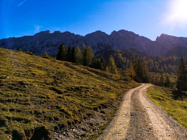 Foto landschaftliche aussicht auf berge gegen den himmel