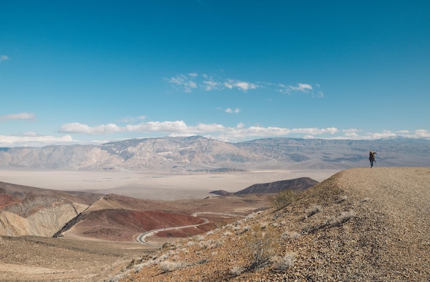 Landschaftliche Aussicht auf Berge gegen den Himmel