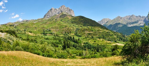 Foto landschaftliche aussicht auf berge gegen den himmel