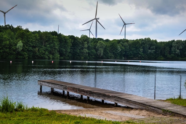 Foto landschaftliche aussicht auf den see gegen den himmel