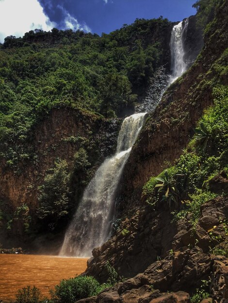 Landschaftliche Aussicht auf den Wasserfall