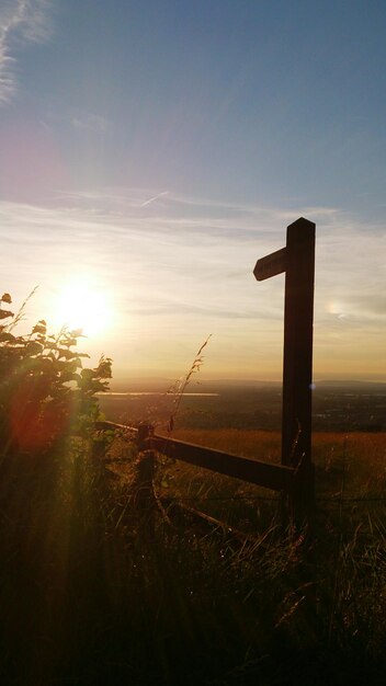 Foto landschaftliche landschaft bei sonnenuntergang