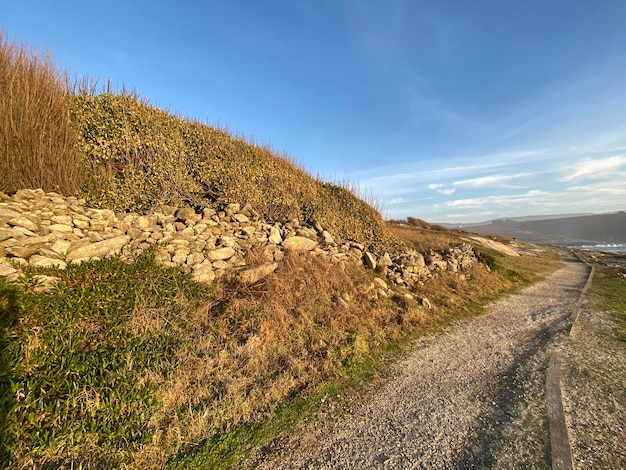 Landschaftliche Sicht auf die Straße gegen den Himmel