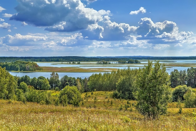 Foto landschaftsansicht vor dem himmel