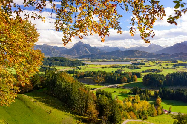 Foto landschaftsansicht vor dem himmel