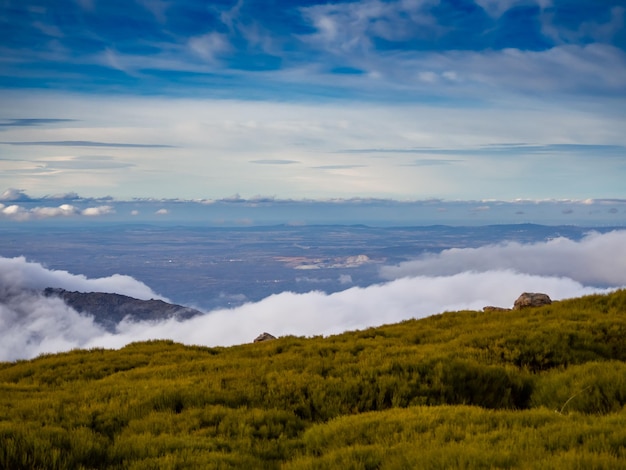 Landschaftsansicht vor dem Himmel