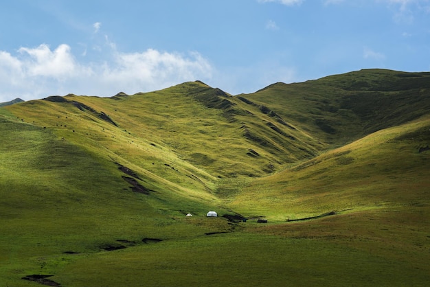 Foto landschaftsansicht vor dem himmel