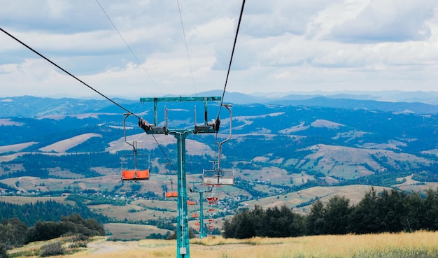 Landschaftsbergblick im Sommer