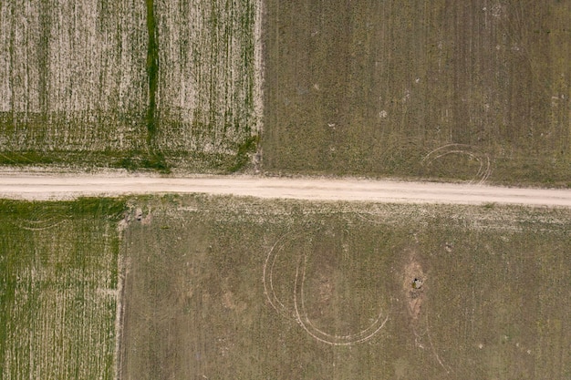 Landstraßenansicht von oben Luftaufnahme