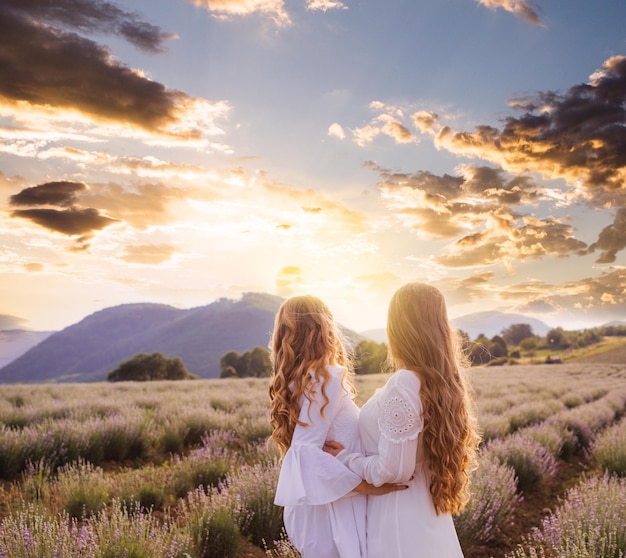 Langanhaltende und starke Freundschaft zwischen zwei Frauen