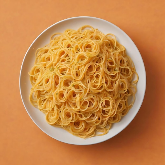 Lange gelbe Spaghetti-Pasta auf orangefarbenem Hintergrund gelbe italienische Pasta italienisches Essen und Küche conce