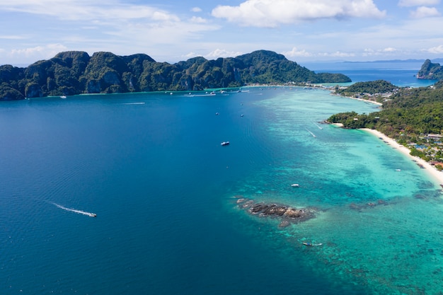 Langschwanz- und Schnellboot zum Schnorcheln auf der Phi Phi Insel