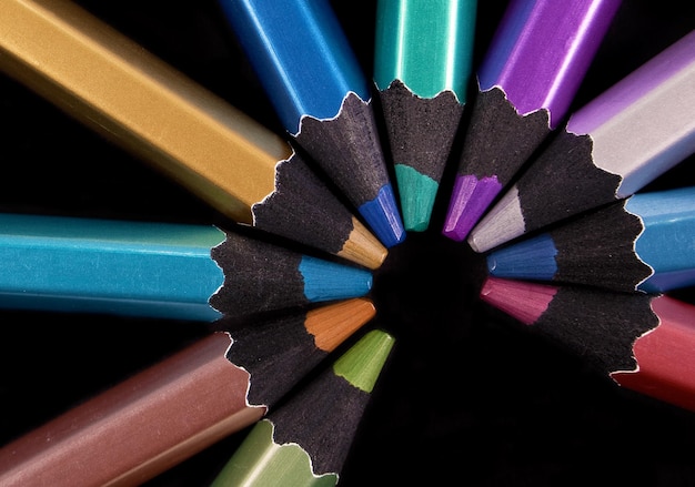 Lápices de colores. Color de fondo con lápices de colores