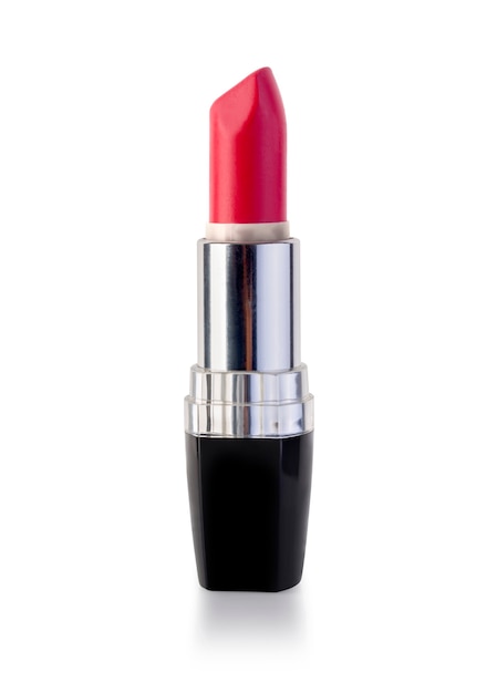 Lápiz labial rojo aislado en blanco