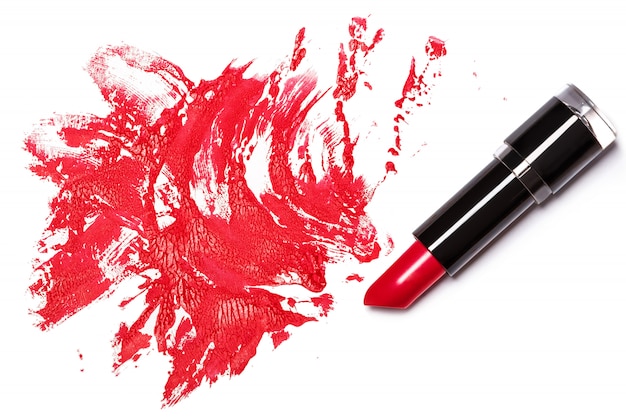 Lápiz labial rojo con rastro