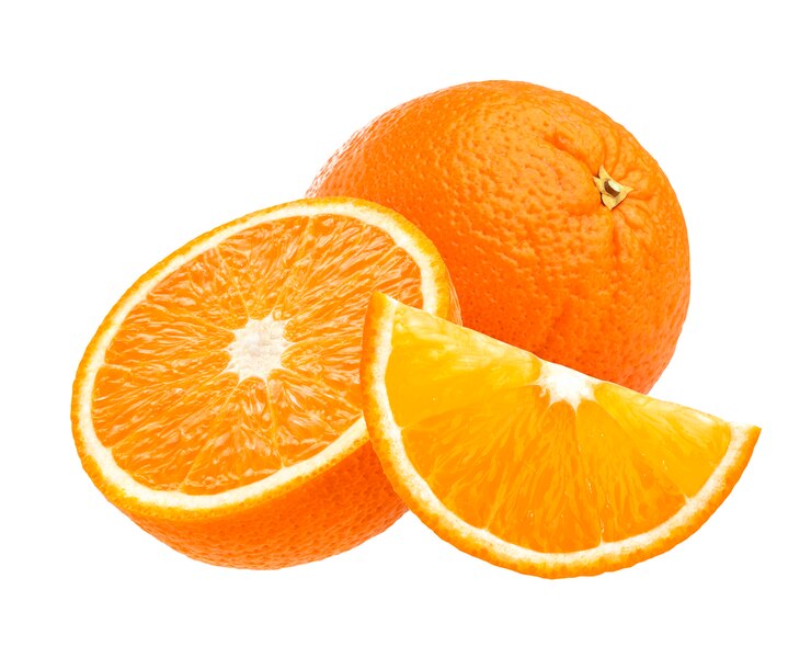 Laranja isolada no fundo branco