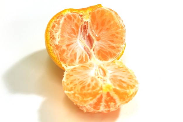 Foto laranja isolado no fundo branco
