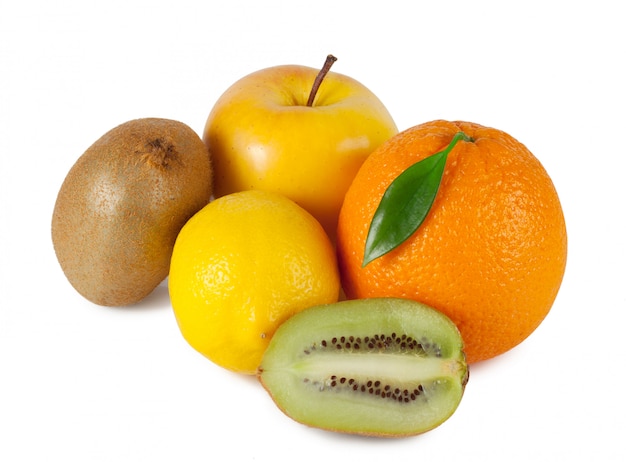 Laranja, maçã, limão e kiwi