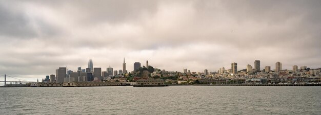 Larga Vista Panorámica Horizonte Ciudad San Francisco Fishermans Wharf