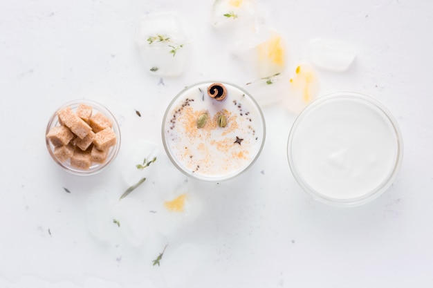 Lassi ist ein traditionelles indisches Getränk