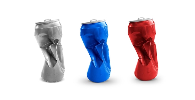 Latas comprimidas aisladas sobre un fondo blanco
