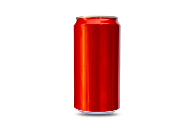 Latas de metal rojo para cerveza, alcohol, jugo, bebidas energéticas y refrescos, metal de aluminio aislado sobre fondo blanco con trazado de recorte.