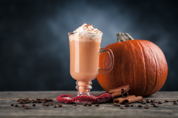 Latte de calabaza y especias