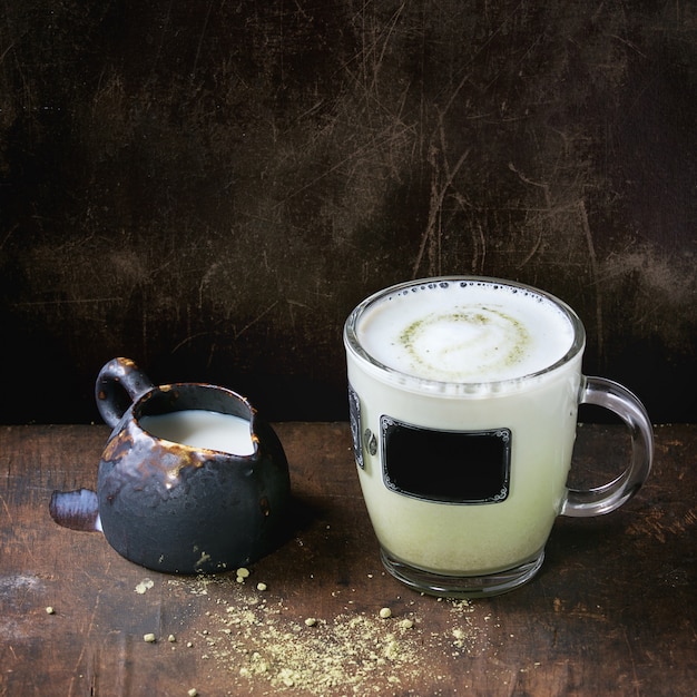 Latte de matcha con leche