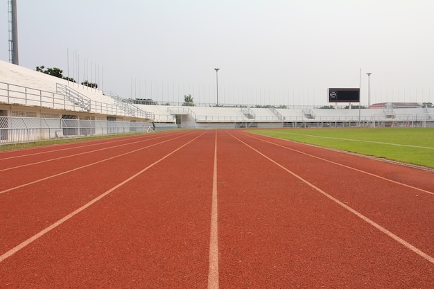 Laufstrecke und Stadion Feld