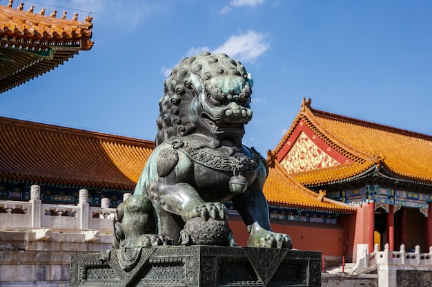 Leão de Bronze no Museu do Palácio na Cidade Proibida, China