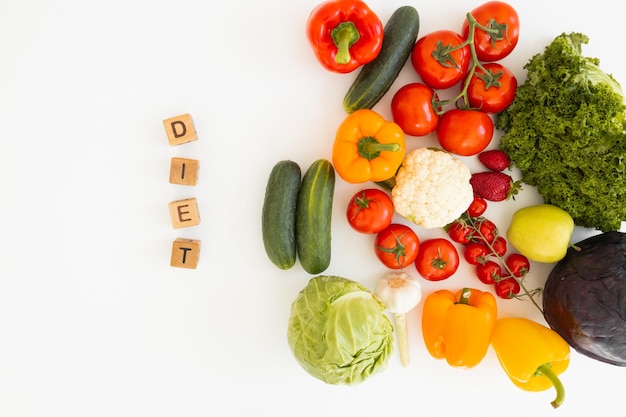 Leberentgiftung Ernährung Konzept Obst Gemüse Reinigung des Körpers gesunde Ernährung